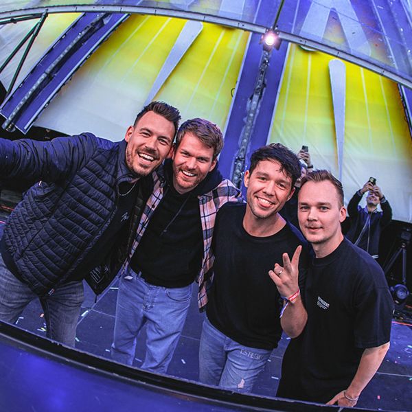 Topmodelz with friends on stage at Airbeat One Festival.